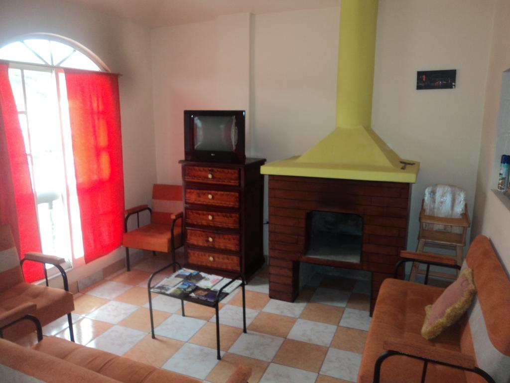 Otavalo Apartamentos Rocsan Δωμάτιο φωτογραφία