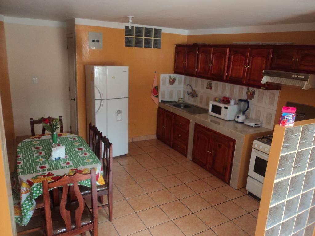 Otavalo Apartamentos Rocsan Δωμάτιο φωτογραφία