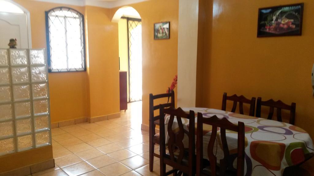 Otavalo Apartamentos Rocsan Δωμάτιο φωτογραφία